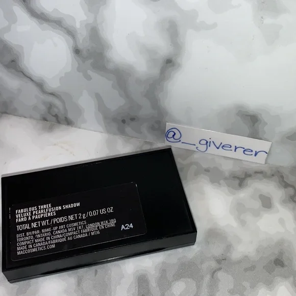 NWOB Fabulous Three Veluxe Pearlfushion Shadow Trio Palette